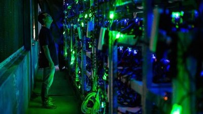 Overview of a cutting-edge mining farm facility optimized for cryptocurrency operations